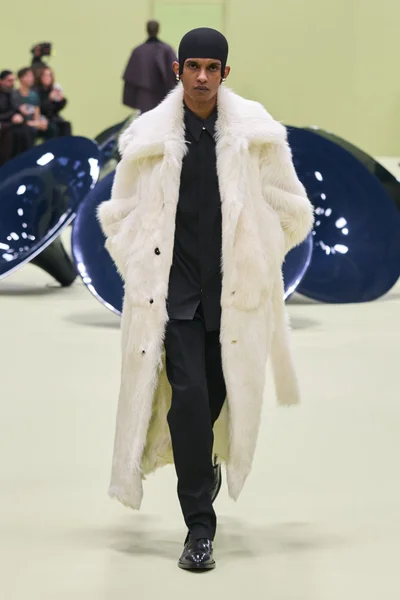 Look 34